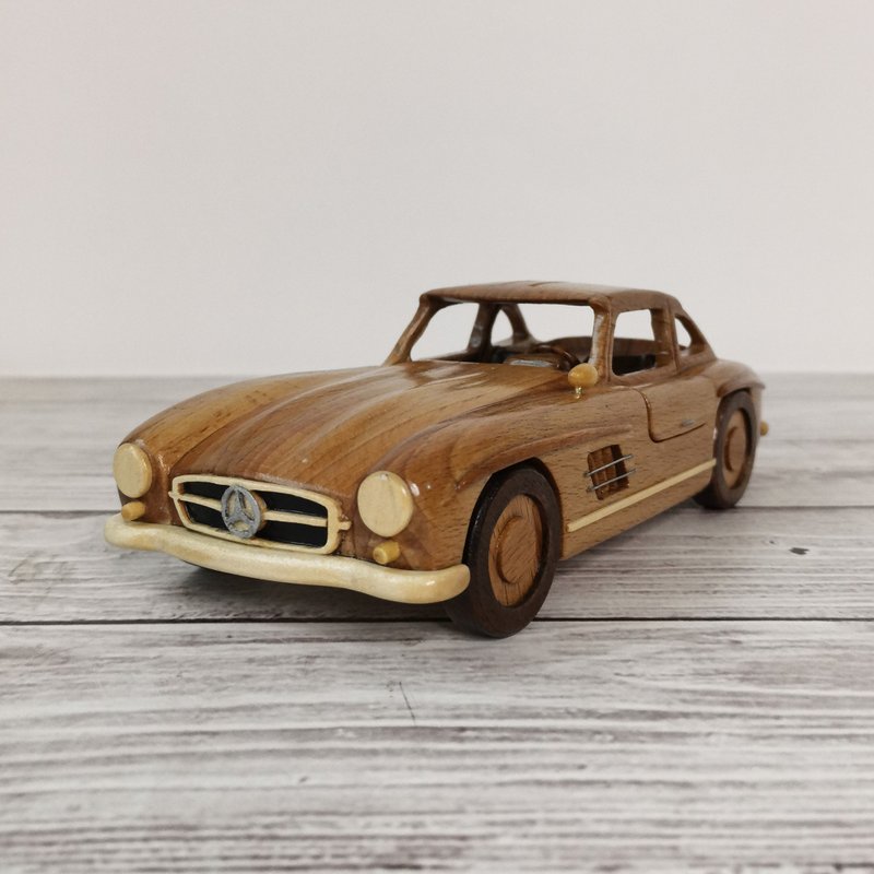 Collectible toy car model Mercedes-Benz 300SL - 擺飾/家飾品 - 木頭 