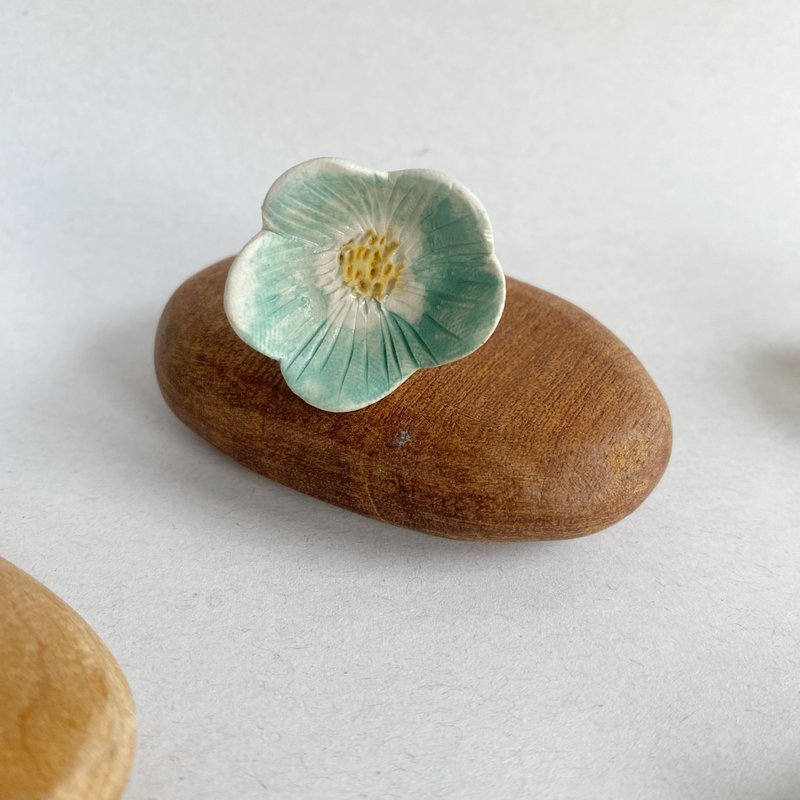 花朵戒指 / 手工陶瓷 - 戒指 - 陶 多色