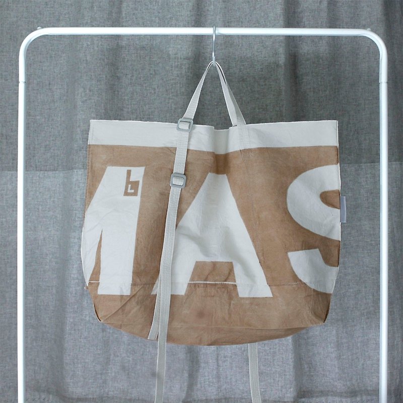 Brown background white MASK font pattern canvas bag-M/BRF-001 - กระเป๋าถือ - ผ้าฝ้าย/ผ้าลินิน 