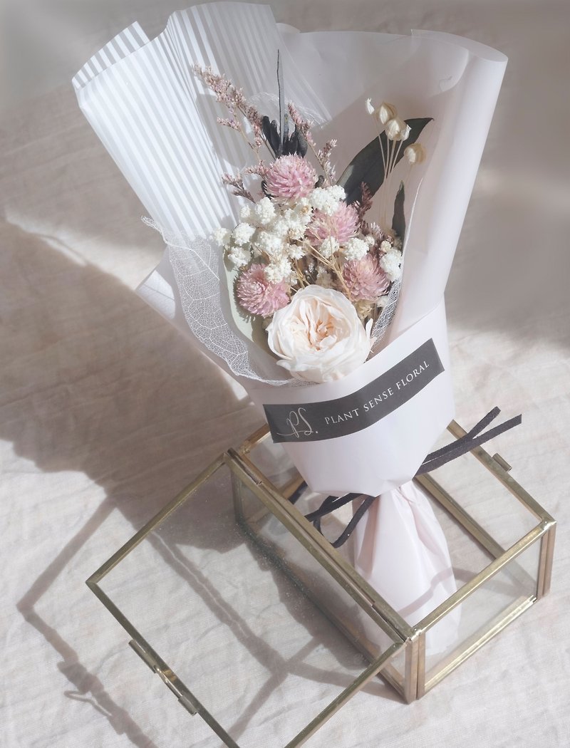 Pastel color eternal flower is not withered light pink Ting rose not withered hydrangea Korean bouquet bouquet - ช่อดอกไม้แห้ง - พืช/ดอกไม้ สึชมพู
