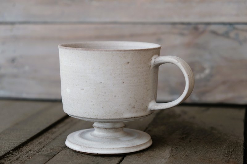 Another Day 072 - Life Food Vessel Goblet Earthenware Mug Valentine's Day - Mugs - Pottery White