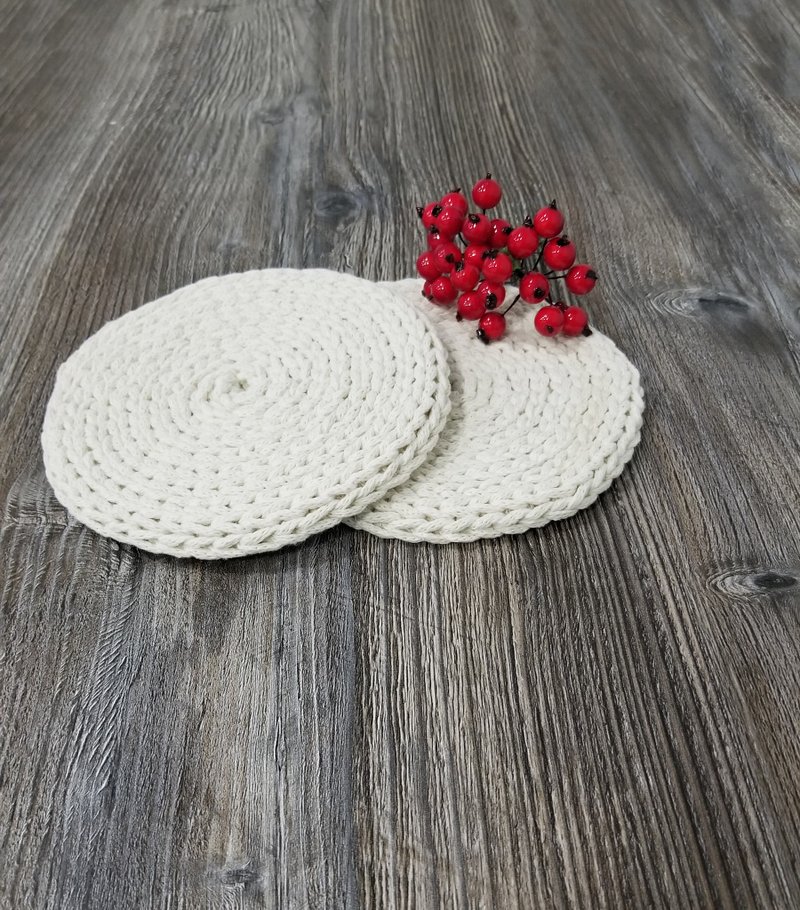 Set of 2 crochet cotton coasters Knit napkin gift Festive table decoration - 餐桌布/桌巾/餐墊 - 棉．麻 