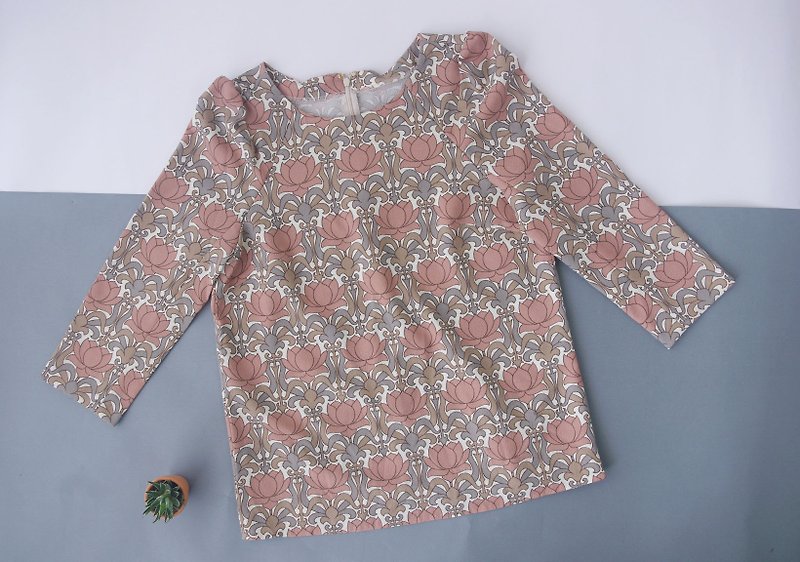 4.5studio - treasure hunt - retro lotus pattern coat - Women's Tops - Polyester Pink
