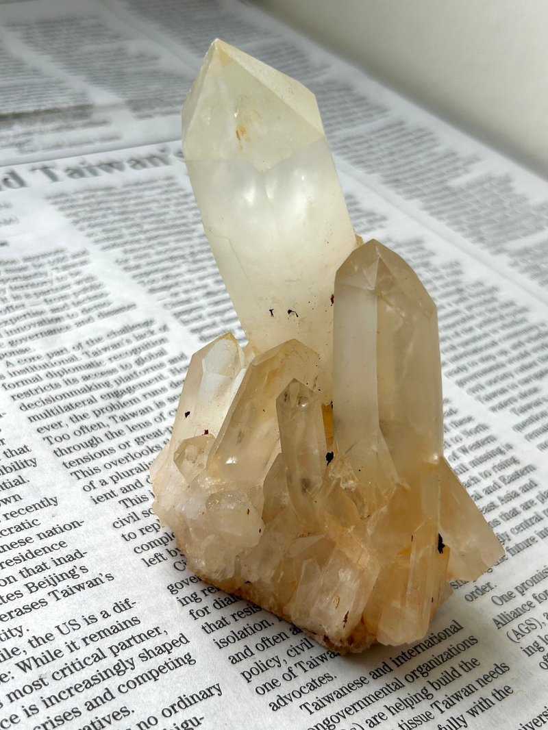華光-藏晶閣 | 馬達加斯加(馬島)白水晶-Quartz | 對應 頂輪 - 擺飾/家飾品 - 水晶 