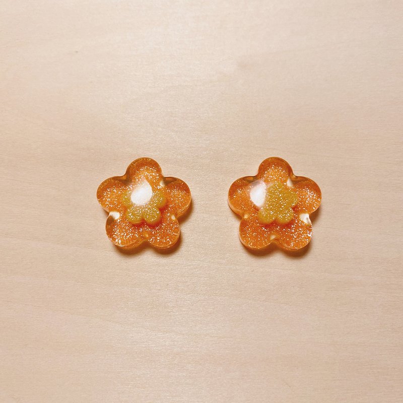 Vintage orange candy flower flower earrings - ต่างหู - เรซิน สีส้ม