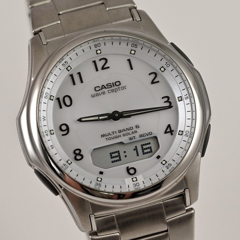 【CASIO 】カシオ ウェーブセプター タフソーラー 男性用腕時計 白文字盤 WVA-M630 電波ソーラー マルチバンド 6 日本発送 - 女裝錶 - 不鏽鋼 銀色