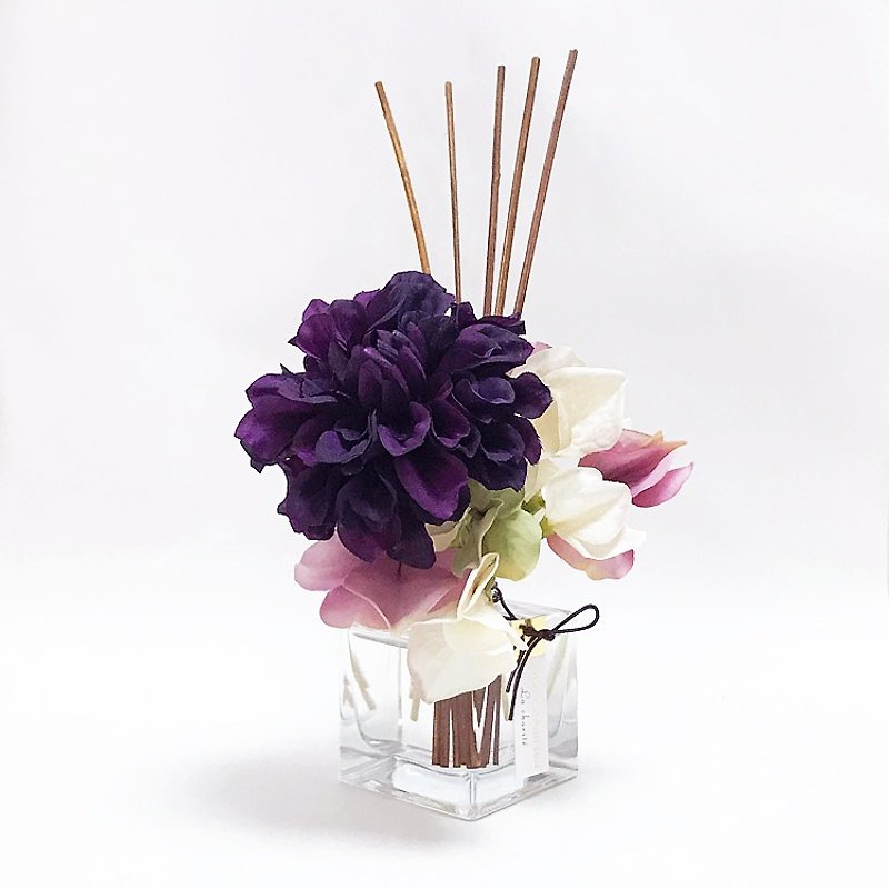 Art Lab - PORTE BONHEUR Flower diffuser - La charite - Fragrances - Glass Purple