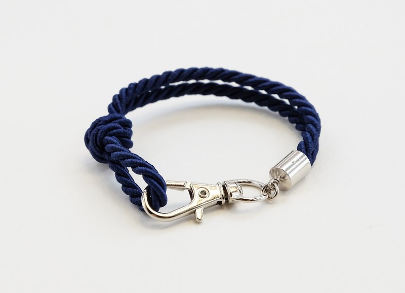 Silver clip bracelet in navy blue color - 手鍊/手鐲 - 其他材質 藍色