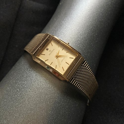 一J Studio ≡ vintage ≡ RODANIA 瑞士品牌 亮金色方形 弧形鏡面 中性 古董錶