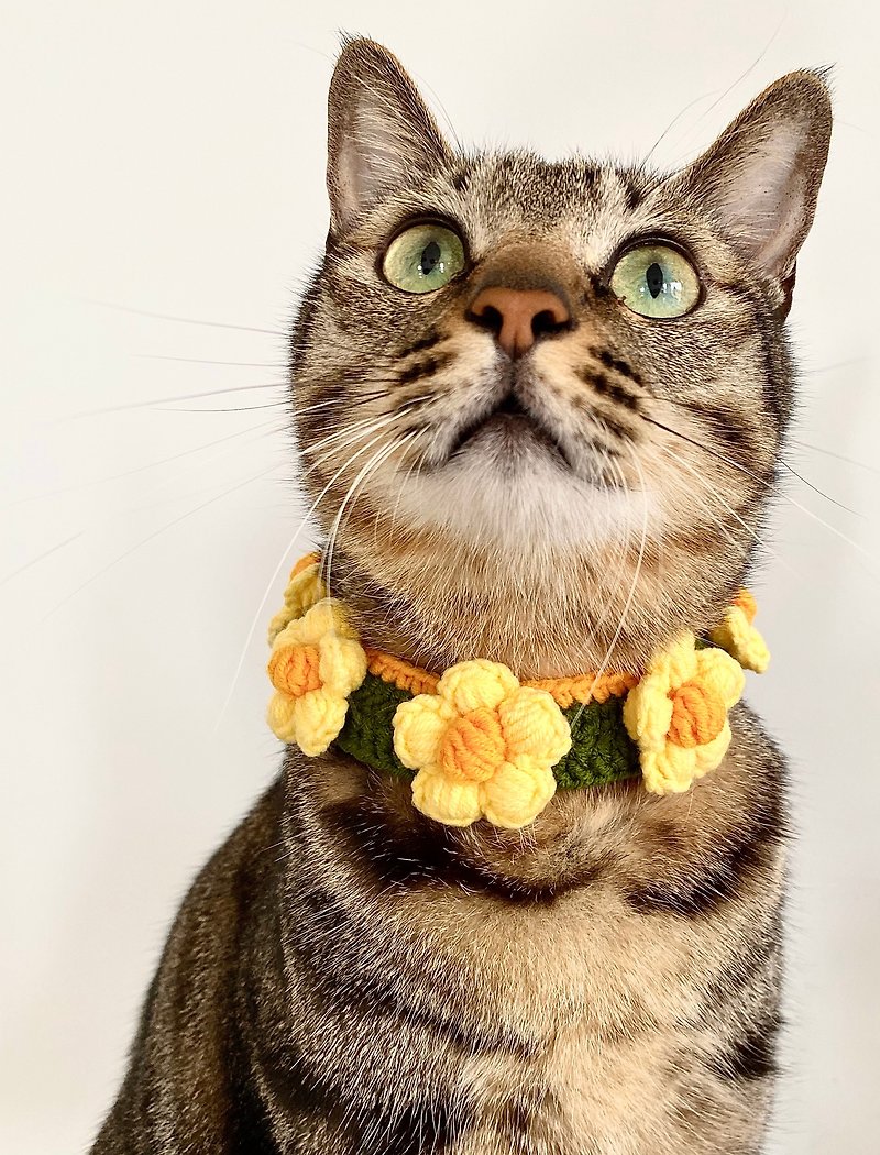 Three-dimensional small flower collar/yellow flower/pet scarf/hand-woven/pet accessories/cat/dog - Collars & Leashes - Cotton & Hemp Orange