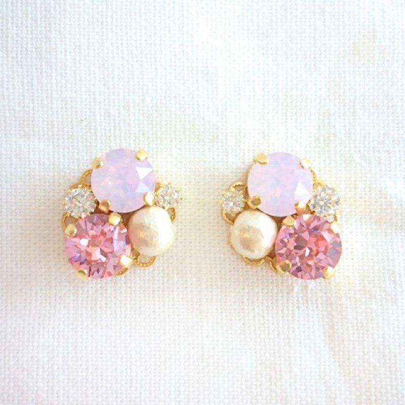 Pink Bijou earrings - 耳環/耳夾 - 其他金屬 粉紅色