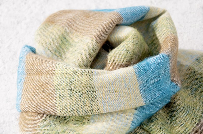 Christmas gifts exchange gifts limited a national wind shawl / boho knitted scarves / hand-woven scarves / knitted shawls / blankets (made in nepal) - sky and grass colors simple and stylish blue-green stripes - ผ้าพันคอ - ขนแกะ หลากหลายสี