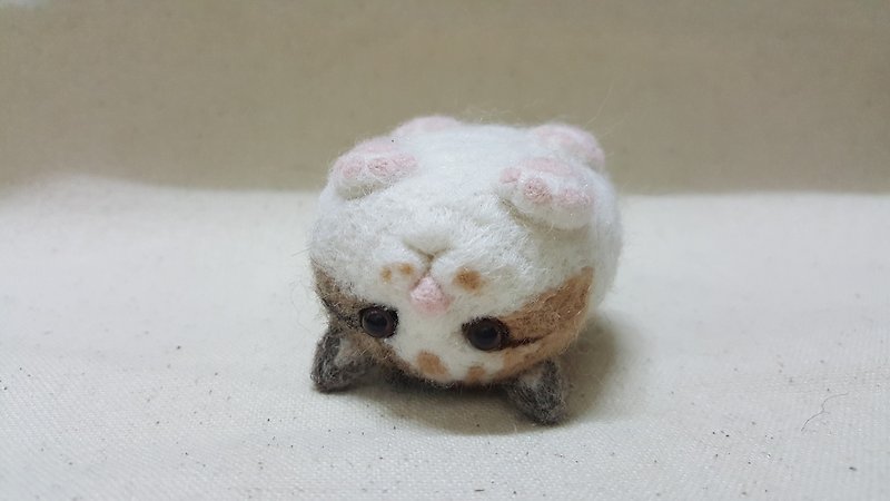 Wool felt fat cat series cat insect decoration ~ This version can be special ordered in advance interrogation Oh! (Now until 8/31 the whole museum full 599 shipped free, full 699 and then enjoy the added attention redeem 10 yuan promotions Oh !!) - อื่นๆ - ขนแกะ 