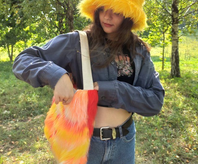 Fluffy bag unif hot sale