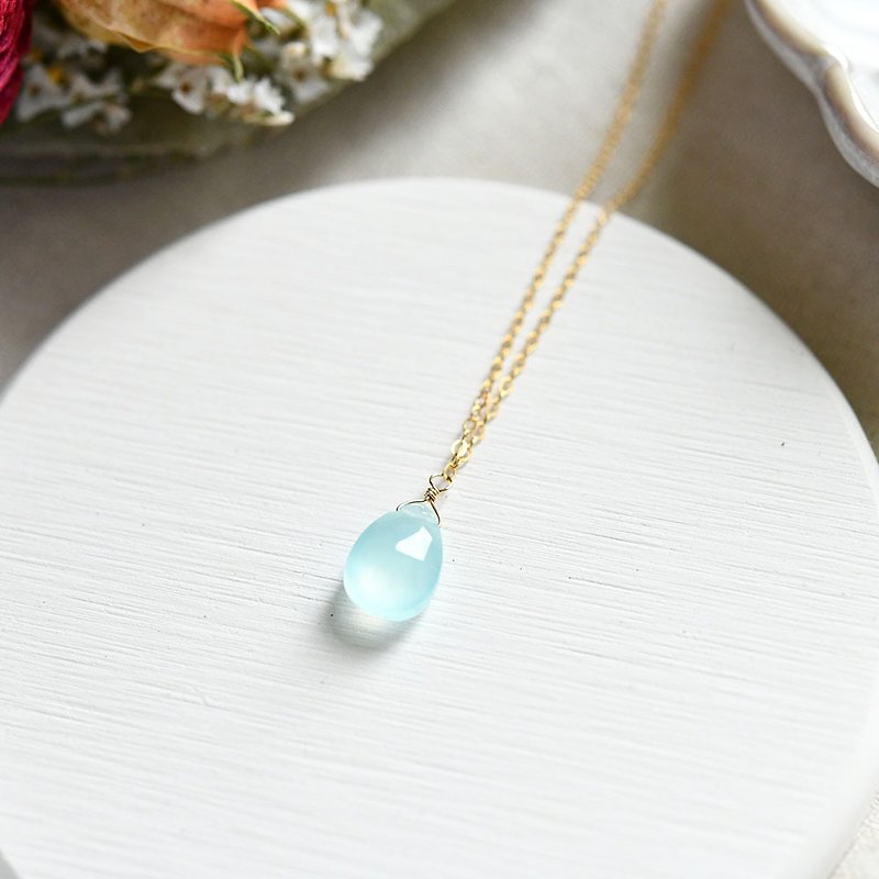 Stone sky blue chalcedony necklace that symbolizes the connection with people - Necklaces - Gemstone Blue