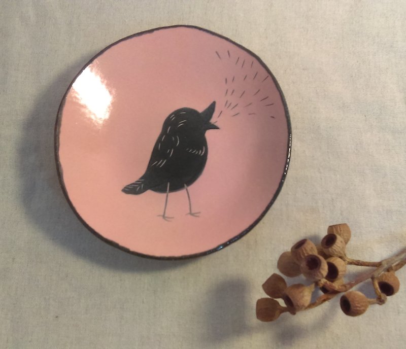DoDo Hand for Whisper. Animal Silhouettes Series - Small Bird Dish (Pink) - เซรามิก - ดินเผา สึชมพู