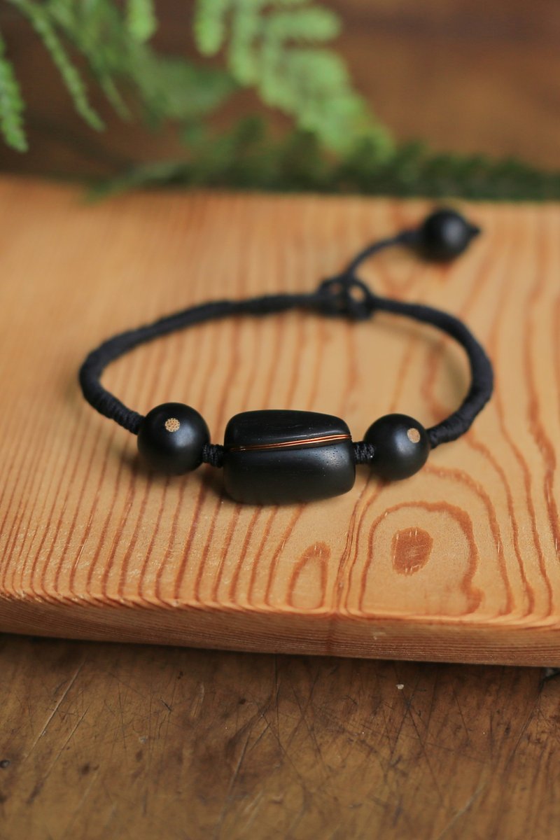 Handmade by Yi Ranzhi | Old ebony aged material inlaid with Bronze and bamboo design kumihimo bracelet | Only one piece - สร้อยข้อมือ - ไม้ สีดำ