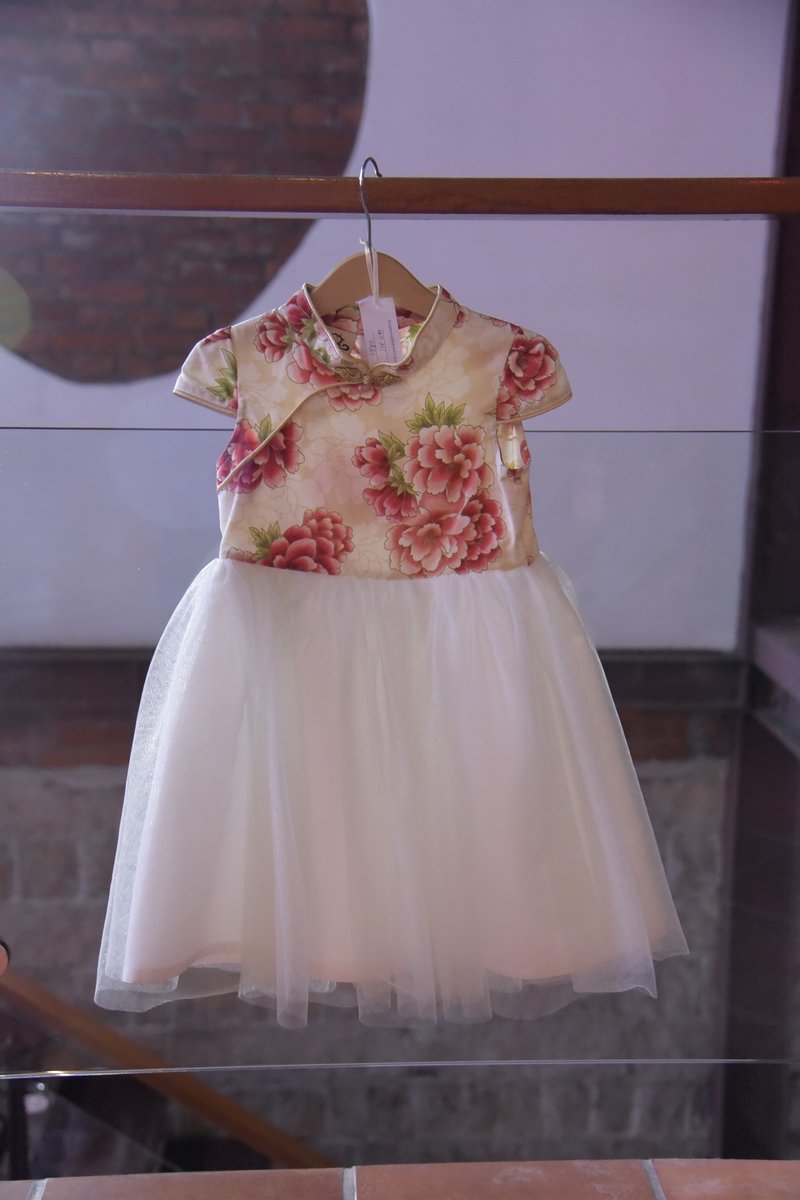 Zero size 40% off Angel Nina’s handmade customized cheongsam and improved children’s dress for the flower girl’s birthday - ชุดเด็ก - กระดาษ สีดำ