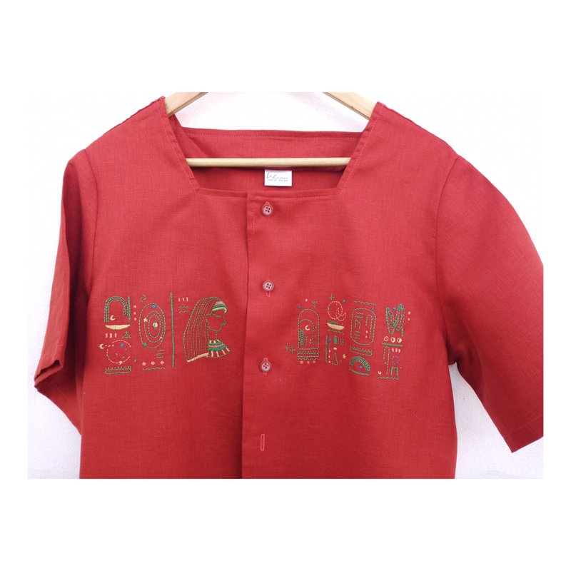 Short-sleeve, square-neck red shirt - 女上衣/長袖上衣 - 棉．麻 紅色