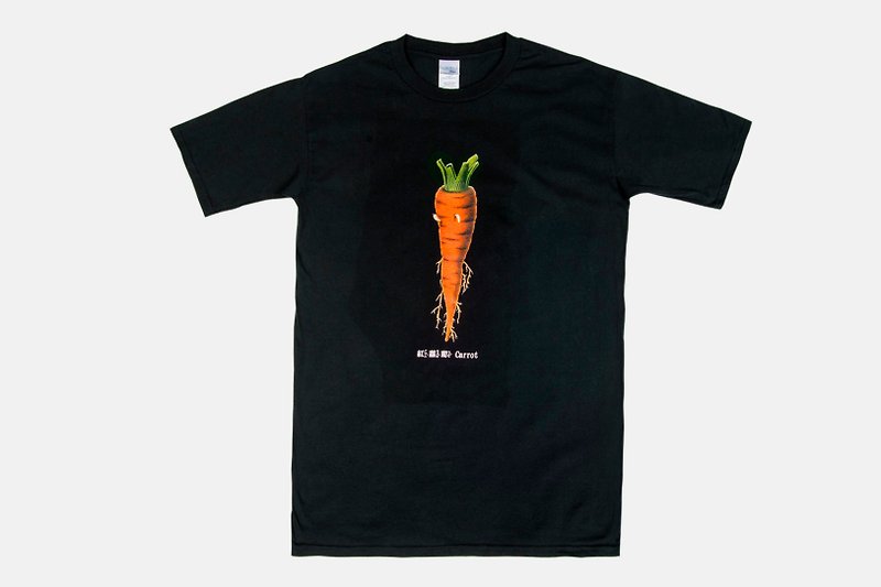 T Shirt-紅蘿蔔 Carrot with Worm Version - เสื้อฮู้ด - ผ้าฝ้าย/ผ้าลินิน สีดำ