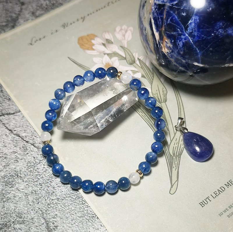 Kyanite bracelet - Bracelets - Crystal Blue