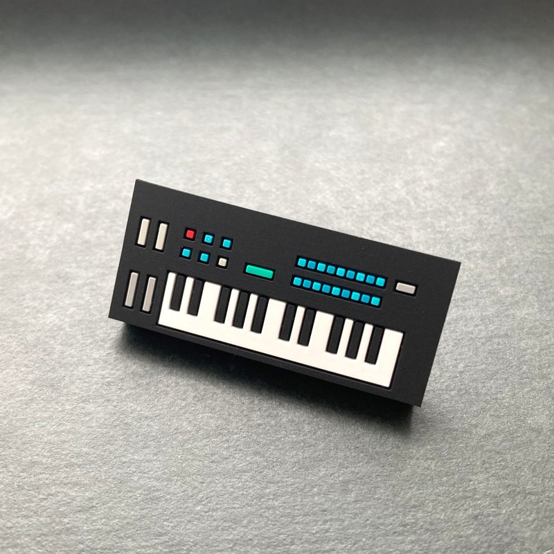 Pin Badge Synth Rubber Pin Badge 01 FM SYNTHESIZER - เข็มกลัด - ยาง สีดำ