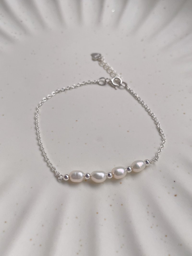 Lili Handmade // Sterling S925 Natural Freshwater Pearl Simple & Elegant Bracelet with Extension - Bracelets - Other Materials Transparent
