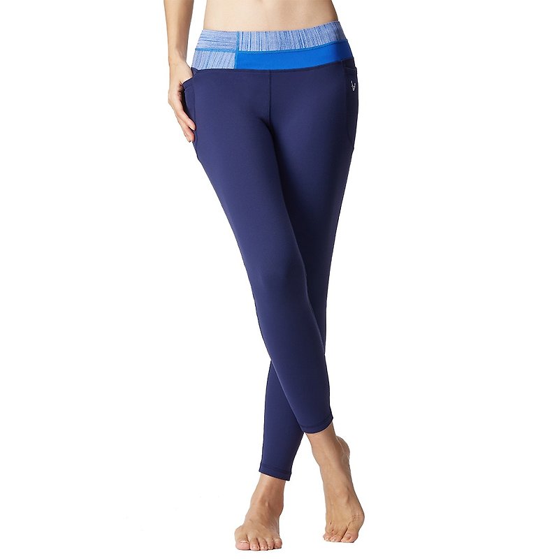 [MACACA] Keys Small Hip Pocket Cropped Pants - ATE7652 青青/蓝 - Women's Yoga Apparel - Nylon Blue