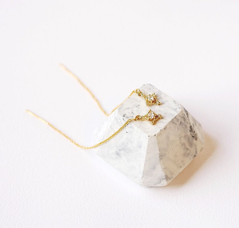 Classic Replica Rhombus Stone Diamond Earrings Mini Light Jewelry 14K Crystal - ต่างหู - โลหะ สีทอง