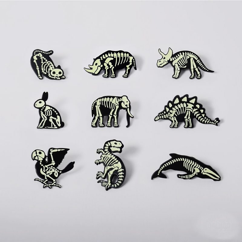 Luminous Animal Badge - Rhino - Badges & Pins - Other Metals 