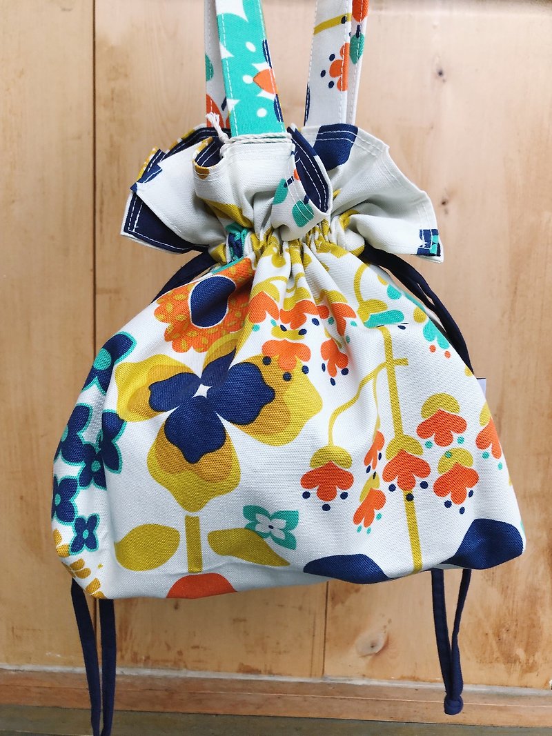 Drawstring Top Handle Handbag - Sketched Bird - Other - Cotton & Hemp Multicolor