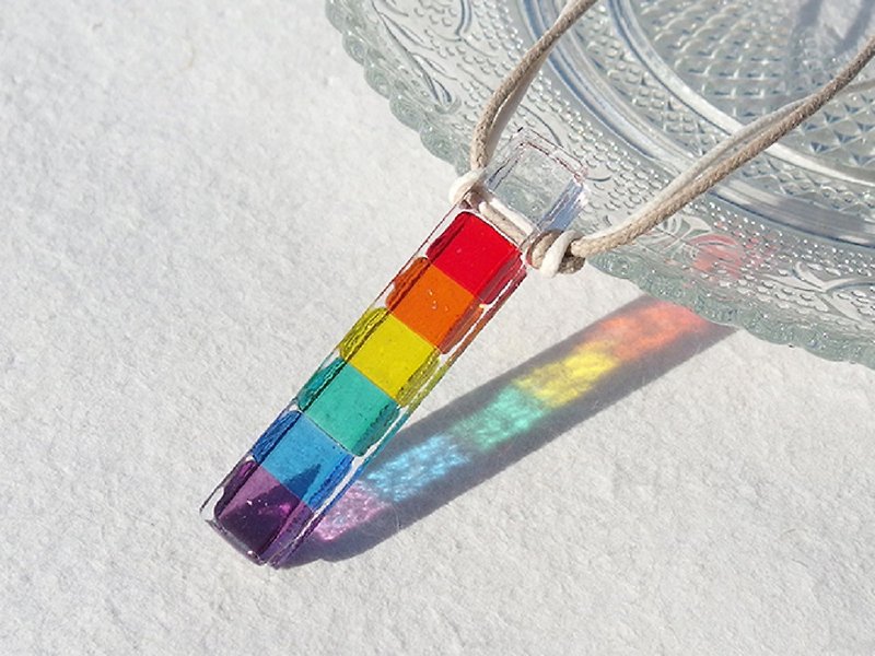 【Rainbow】虹色ガラス(にじ【６色】)ネックレス【受注制作】 - ネックレス - ガラス 多色