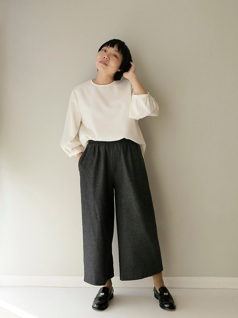 Made in Italy dark gray wool classic wide-leg pants - Women's Pants - Wool Multicolor