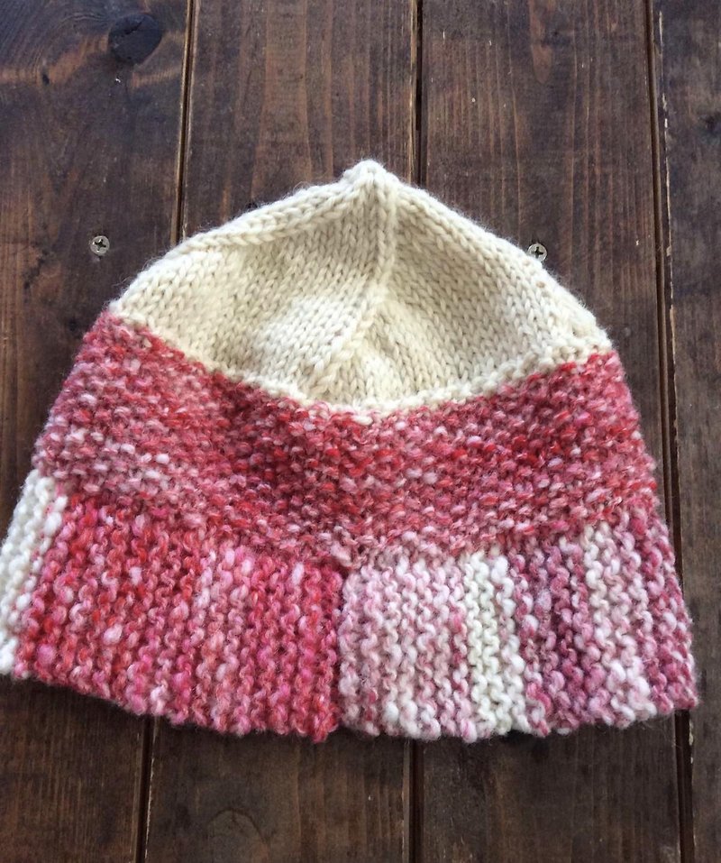 Knit hat strawberry milk color - หมวก - วัสดุอื่นๆ สีเทา