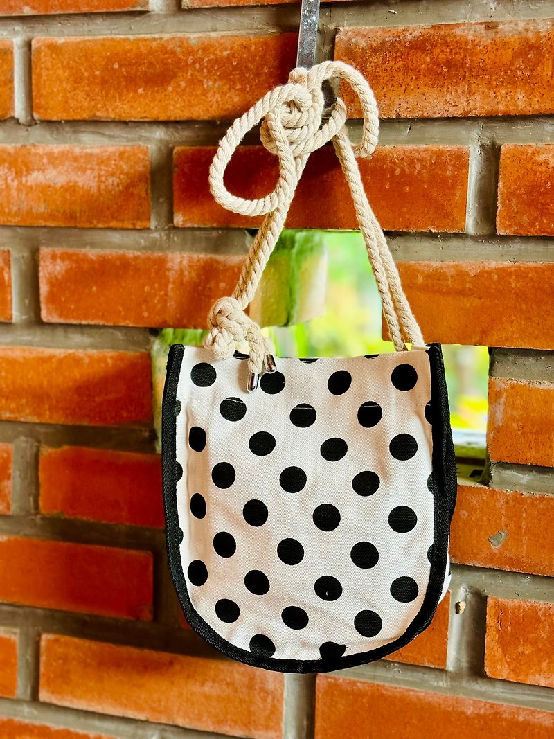 Canvas bag polka dot crossbody bag shoulder bag canvas bag handbag side backpack - กระเป๋าแมสเซนเจอร์ - ผ้าฝ้าย/ผ้าลินิน ขาว