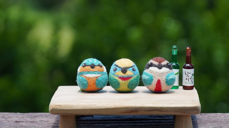 Round beer belly summer kingfisher five-color bird and eight-color bird wool felt ornament - ของวางตกแต่ง - ขนแกะ สีน้ำเงิน