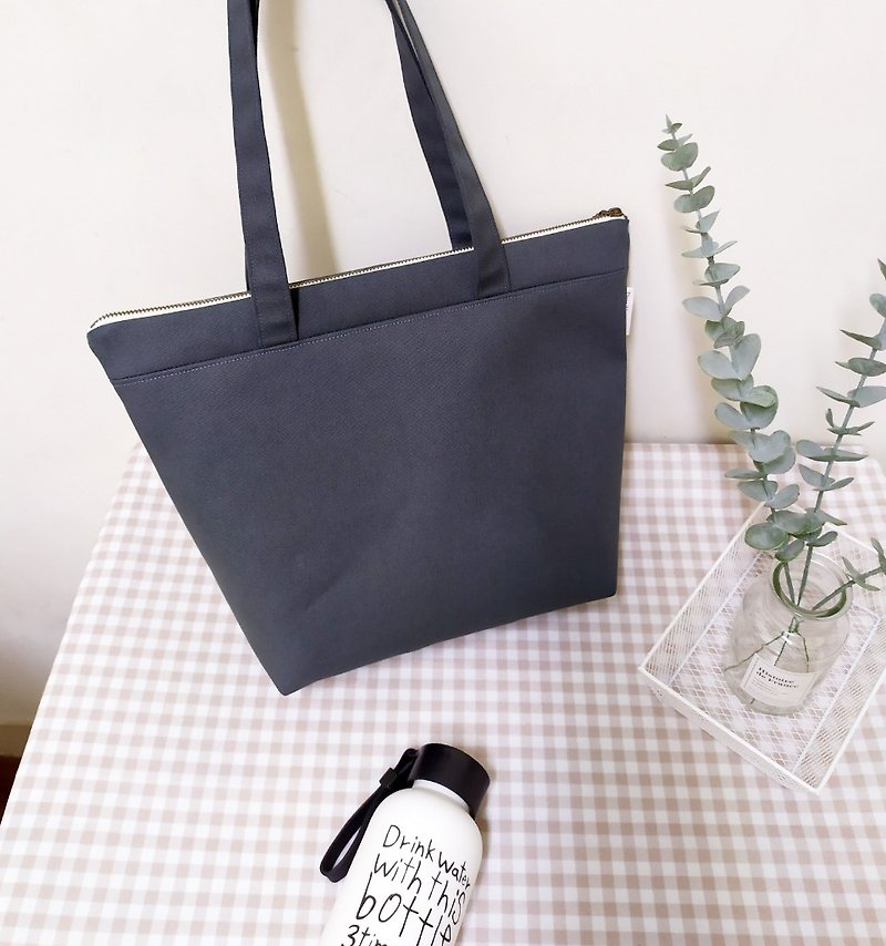 Lianlian M Series Tote Bag/Canvas Shoulder Bag/Cloud Gray/Pre-Order - กระเป๋าถือ - ผ้าฝ้าย/ผ้าลินิน สีเทา