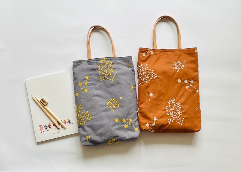 古家 刺繡設計款  皮革手提包。內袋。可放A4尺寸 - 手提包/手提袋 - 棉．麻 多色