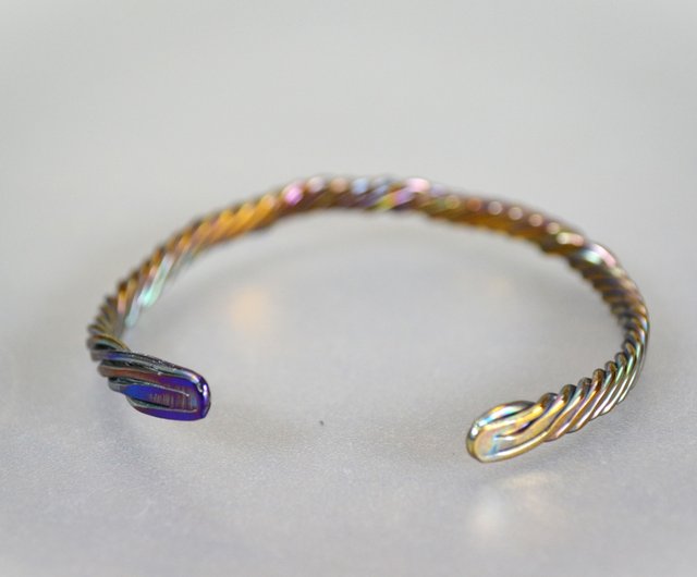 チタン　バングル Titanium bangle・純チタンバングル・サテンシルバー・楕円形