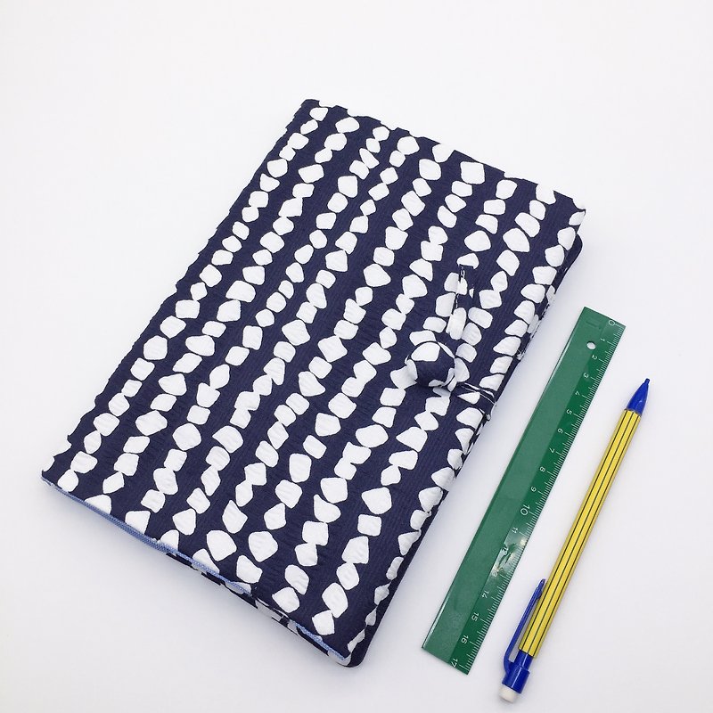 Wrinkled cloth flower (blue) cloth book clothes - ปกหนังสือ - ผ้าฝ้าย/ผ้าลินิน สีน้ำเงิน