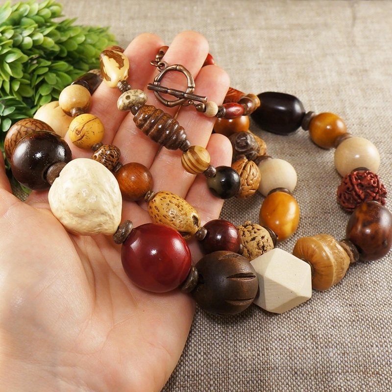 Long Wooden Beaded Necklace Brown Beige Red Seed Nut Large Bead Necklace Jewelry - 項鍊 - 木頭 咖啡色
