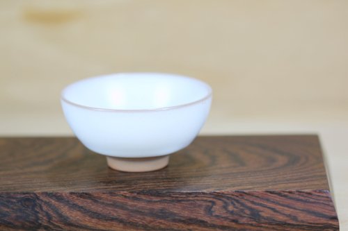 自然釉文創工作室 【母親節禮物】60ml 乳白 無光釉 圓滿茶杯 鶯歌名家葉敏祥作品