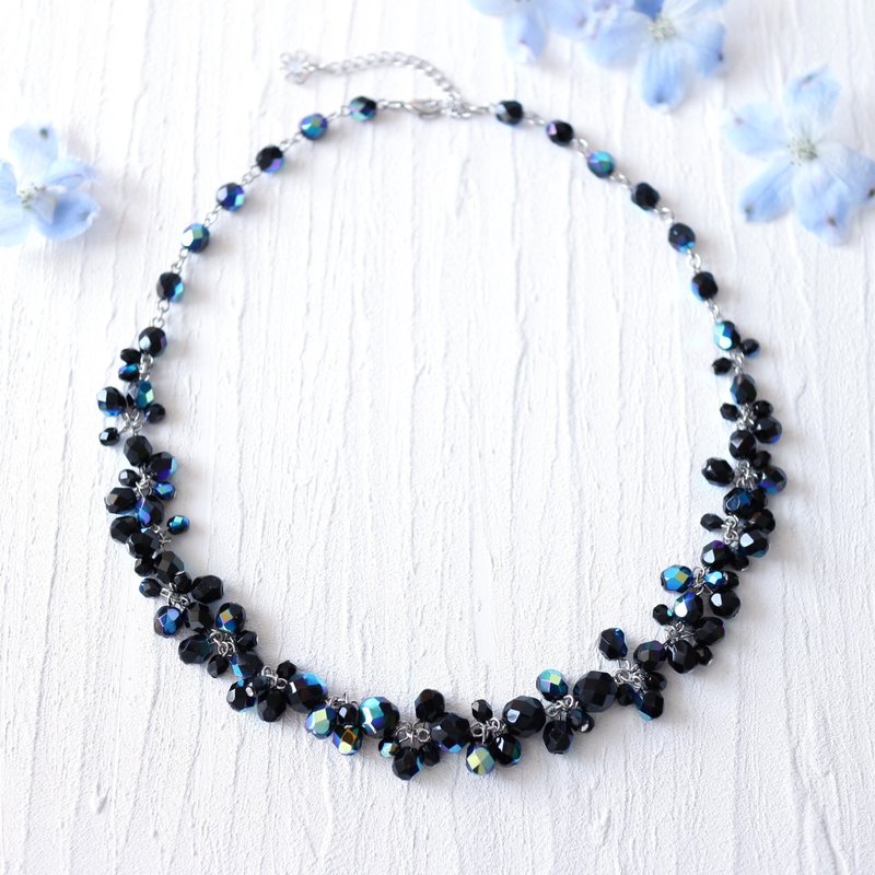 Czech Glass Beads Necklace/チェコガラスのネックレス - 項鍊 - 玻璃 黑色