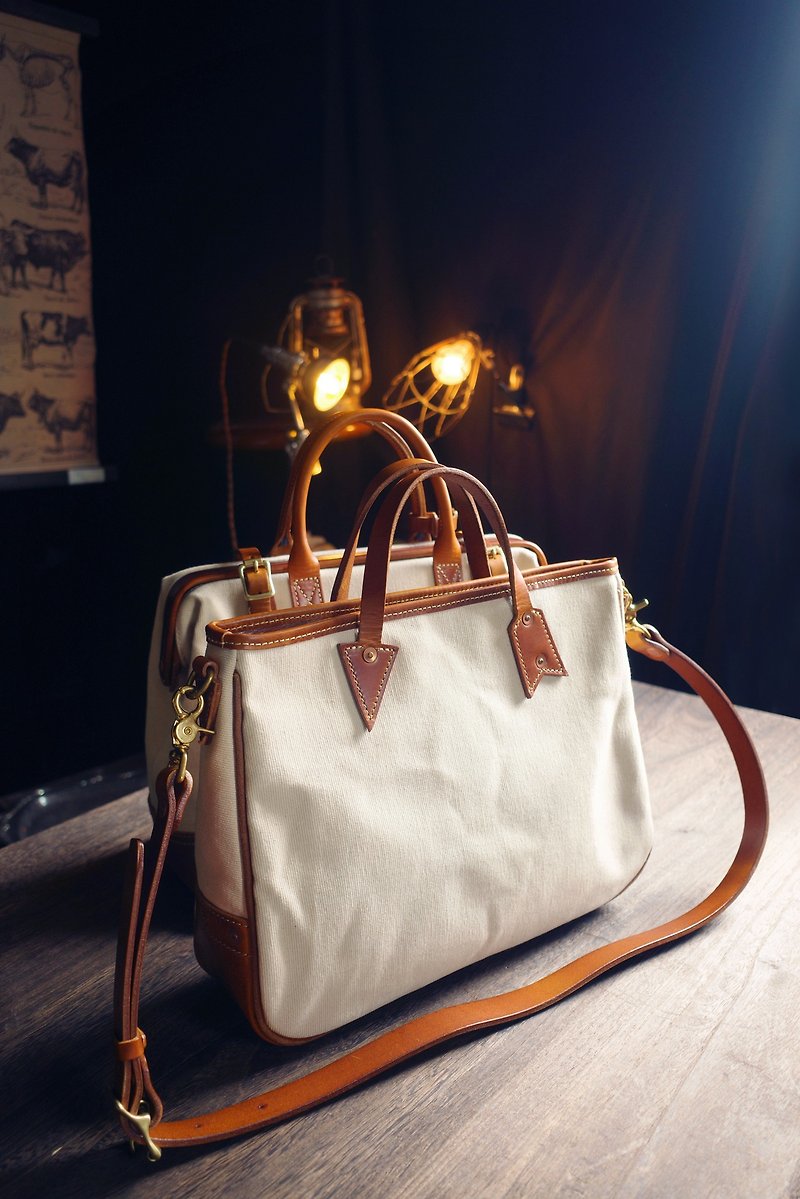 Vintage American retro canvas leather daily commuter casual shoulder bag / travel bag / Messenger bag - Handbags & Totes - Genuine Leather White