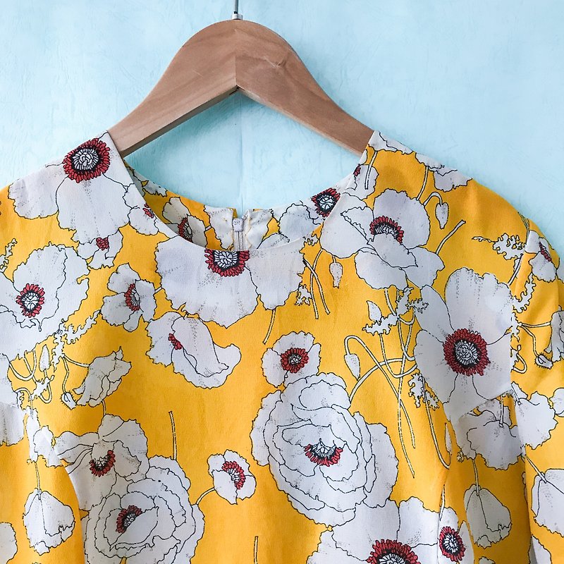 Vintage dress / vine yellow lined white flower round neck short-sleeved dress - One Piece Dresses - Polyester Yellow
