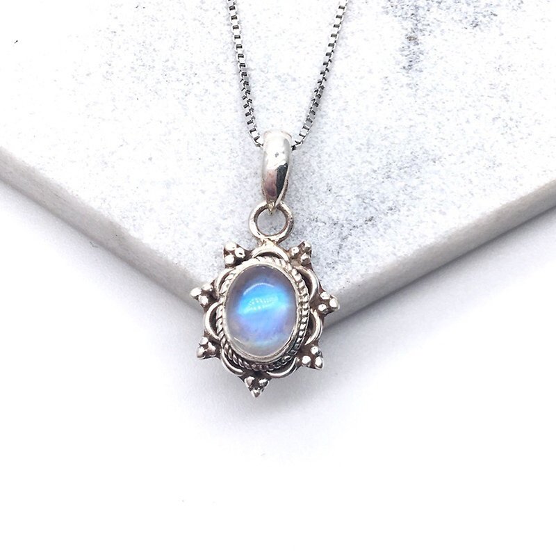 月光石925純銀典雅花邊項鍊 尼泊爾手工鑲嵌製作 - 項鍊 - 寶石 藍色