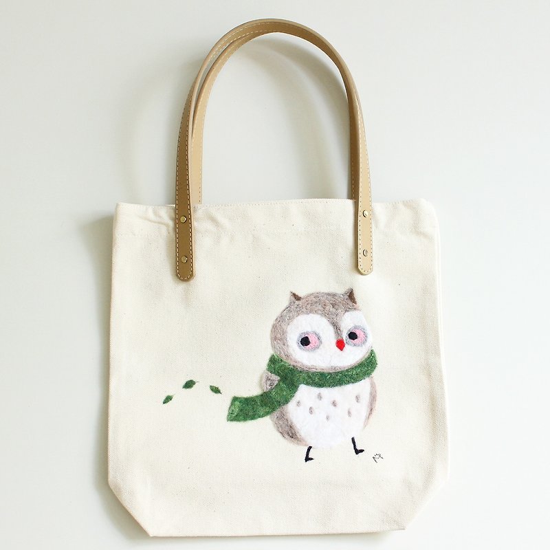 White Owl tote bag - Wool felt embroidery bag - Messenger Bags & Sling Bags - Wool Brown