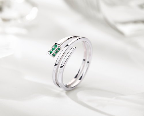 Majade Jewelry Design 祖母綠14k金長方形訂婚戒指 另類環狀矩形求婚鑽戒 三圈結婚戒指