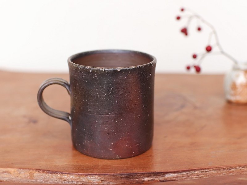 Bizen coffee cup c10-004 - Mugs - Pottery Brown
