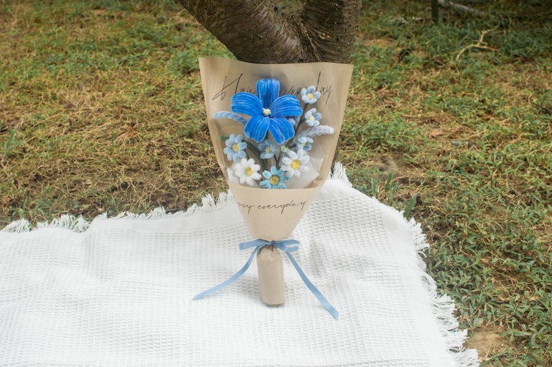 藍海記憶 手工毛根花束 情人節花束 生日花束 男生禮物 - 乾燥花/永生花 - 聚酯纖維 多色